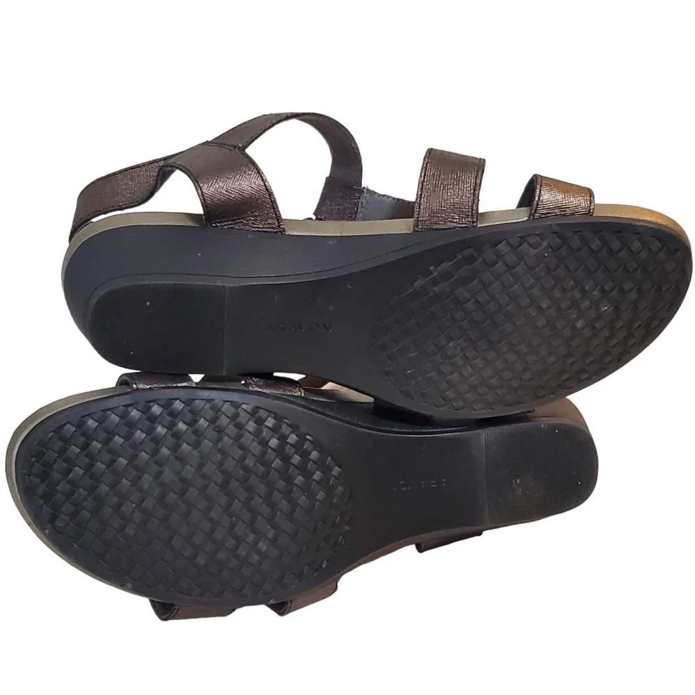 Aravon Rockport Standon‎ T Bar Metallic Size 11/42.5 Sandals CH0417 Adjustable